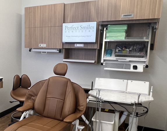 Slimline Manhattan cabinetry with compact drawers, upper storage, and integrated workspace.